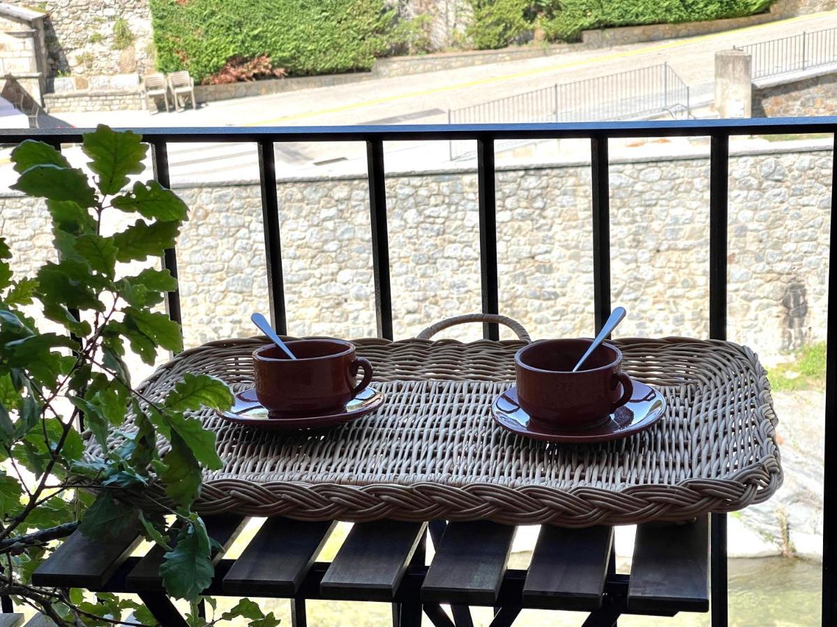 Apartamento Colgante Al Rio Con Vistas Al Puente Camprodon Dış mekan fotoğraf