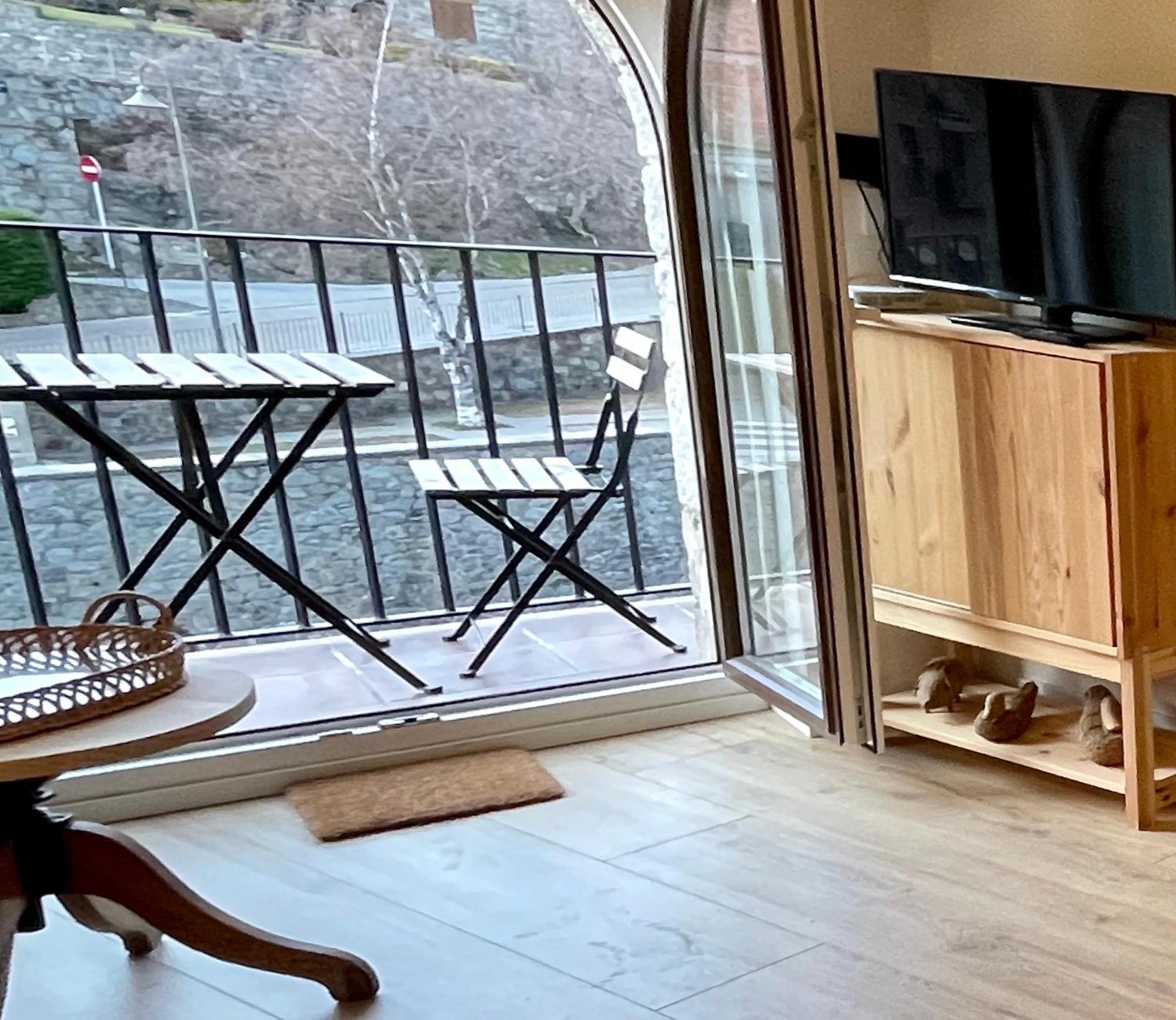 Apartamento Colgante Al Rio Con Vistas Al Puente Camprodon Dış mekan fotoğraf