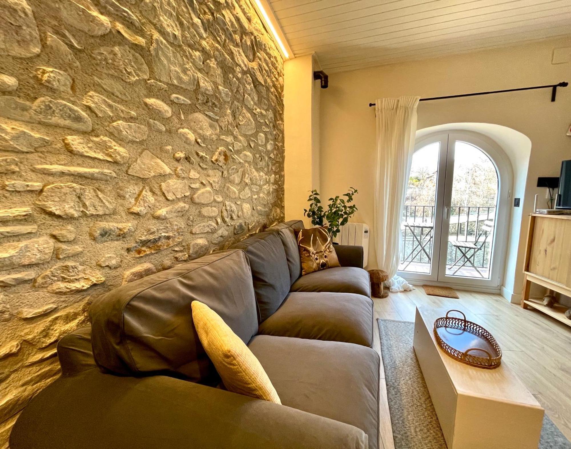Apartamento Colgante Al Rio Con Vistas Al Puente Camprodon Dış mekan fotoğraf