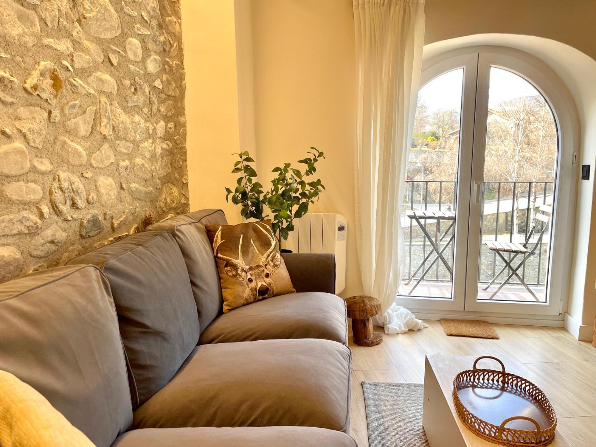 Apartamento Colgante Al Rio Con Vistas Al Puente Camprodon Dış mekan fotoğraf